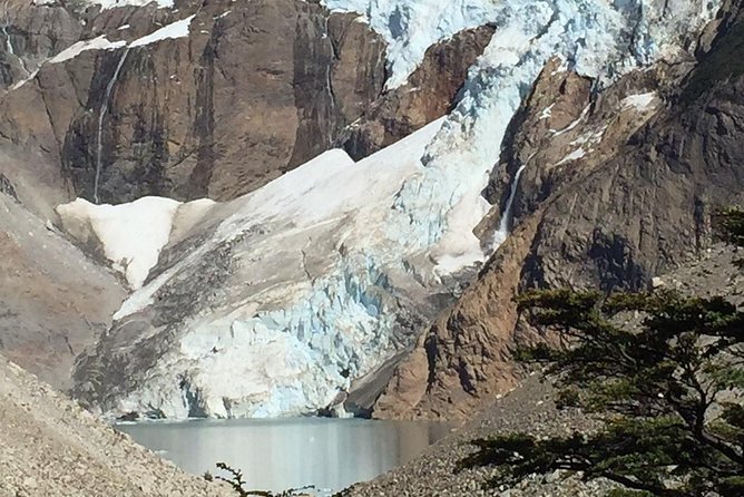2-Day Hiking Tour of Fitz Roy and Cerro Torre from El Chalten - Day one: Laguna Capri before Fitz Roy’s main view