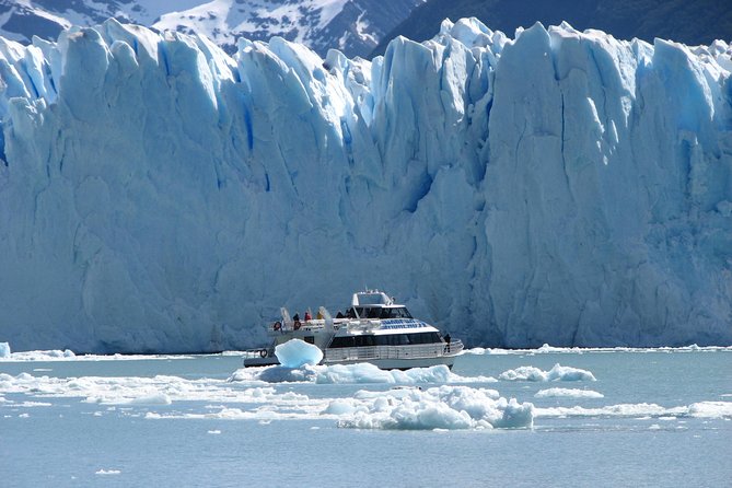 3-Day Tour of El Calafate and the Glaciers - Day 2: The long-awaited view of Perito Moreno Glacier