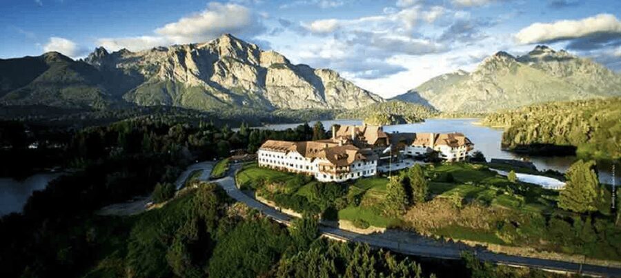 4-Hour Guided Tour of the Small Circuit - Llao Llao Peninsula, hotel, chapel, and bays