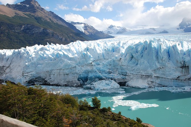 6-Day Tour of Patagonia visiting El Calafate, Perito Moreno Glacier & El Chalten - Day 3: The scenic transfer to El Chaltén
