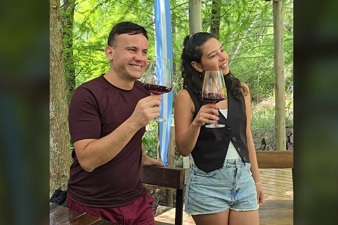 A Local's Grill: Hidden Tigre Island Experience - Grill & Wine - Walking the island paths to the family retreat