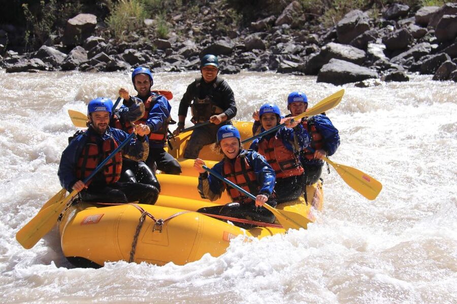 Adventure & Flavor: Breakfast, Rafting & Asado in Mendoza - Transport, Timing, and Group Size