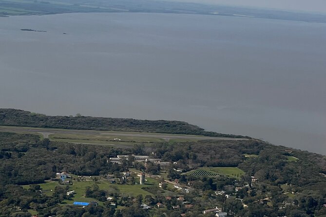Aerial Adventure Flight Martín García Island - Prison remains and the cemetery with tilted crosses