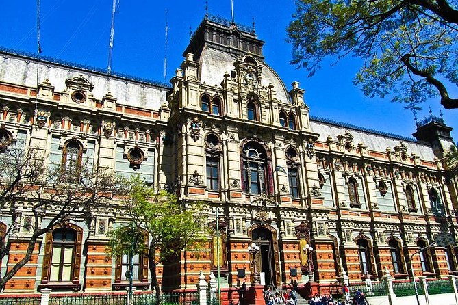 Airport Transfer: Buenos Aires to Airport EZE by Luxury Van - Why the Waiting Allowance Helps