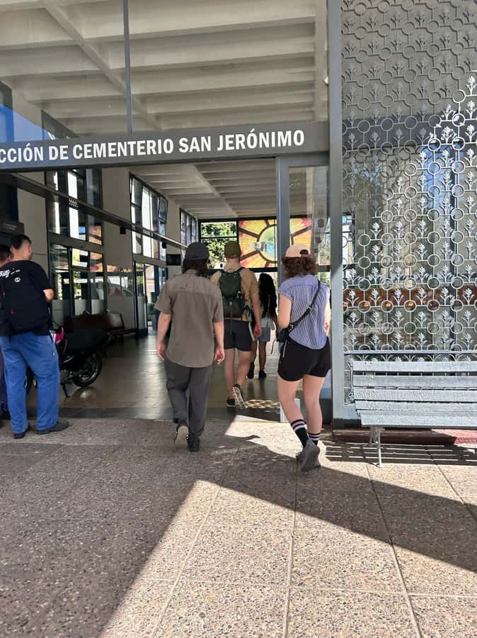 Alberdi Neighborhood: Revolutionary Identities Walking Tour - National Clínicas Hospital and the Cordobazo connection
