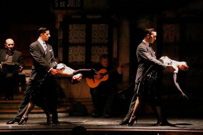 Aljibe Tango Earlier Show With Private Transfers From Port & Hotels Buenos Aires - The dining room, timing, and small annoyances