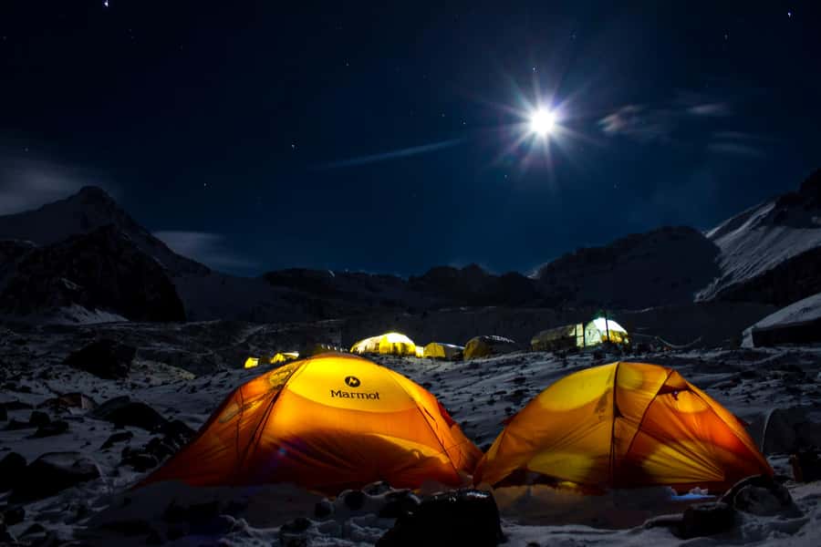 Andean Adventure: Exploring Aconcagua's Majesty - Guides, vehicles, and the private-group setup