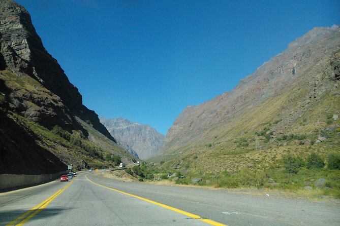 Andes High Mountain full day Tour - Cristo Redentor: the seasonal high point