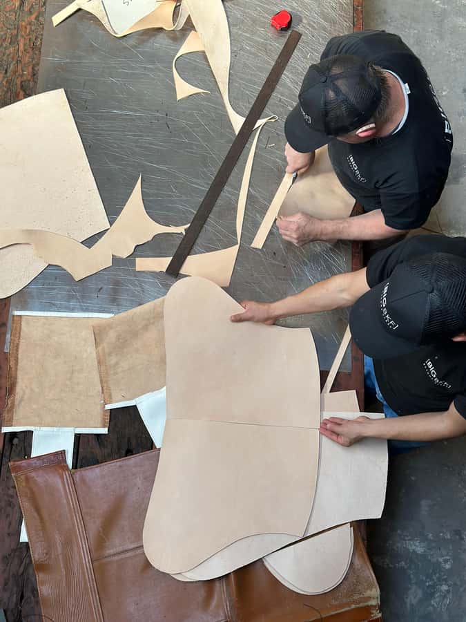 Argentina: Leather Butterfly Chair Workshop Tour with Wine - Who will enjoy this hands-on design visit