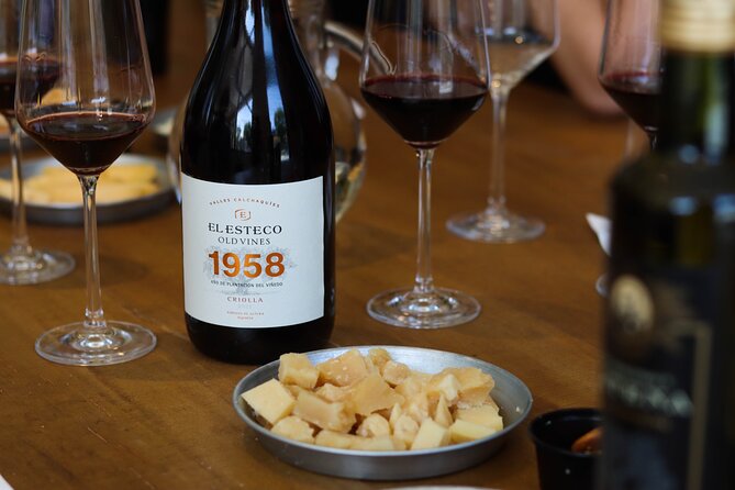 Argentine Wine Tasting in Caminito with Appetizers Included - Browsing more than 150 Argentine wine labels