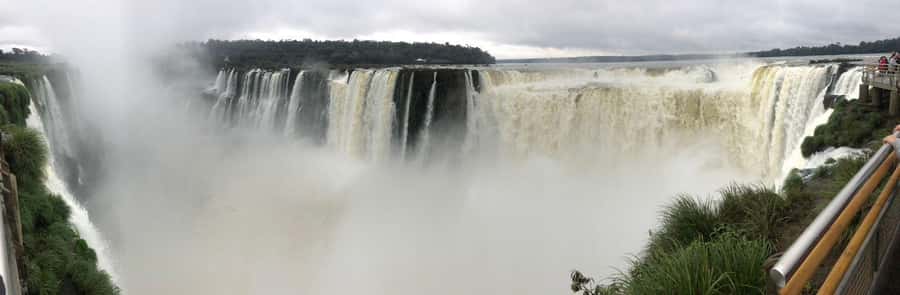 Argentinian Falls Tour + Optional Boat Ride (Private) - The guides make the biggest difference