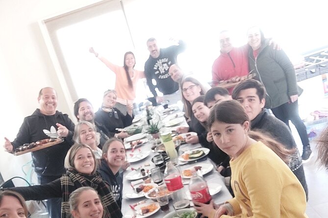 Asado em Casa Mendocina Experience with Friends - Meeting the Hosts at Guardia Vieja 505