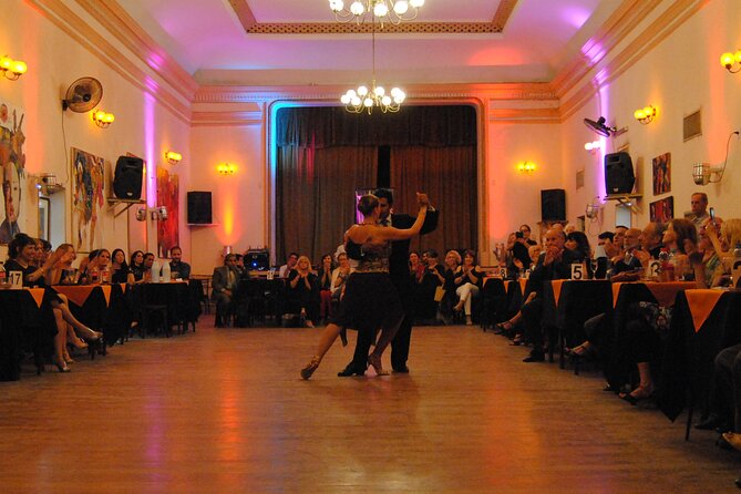 Authentic Tango with a Class Dancer and Milonga - Why this tango night feels different from a standard show