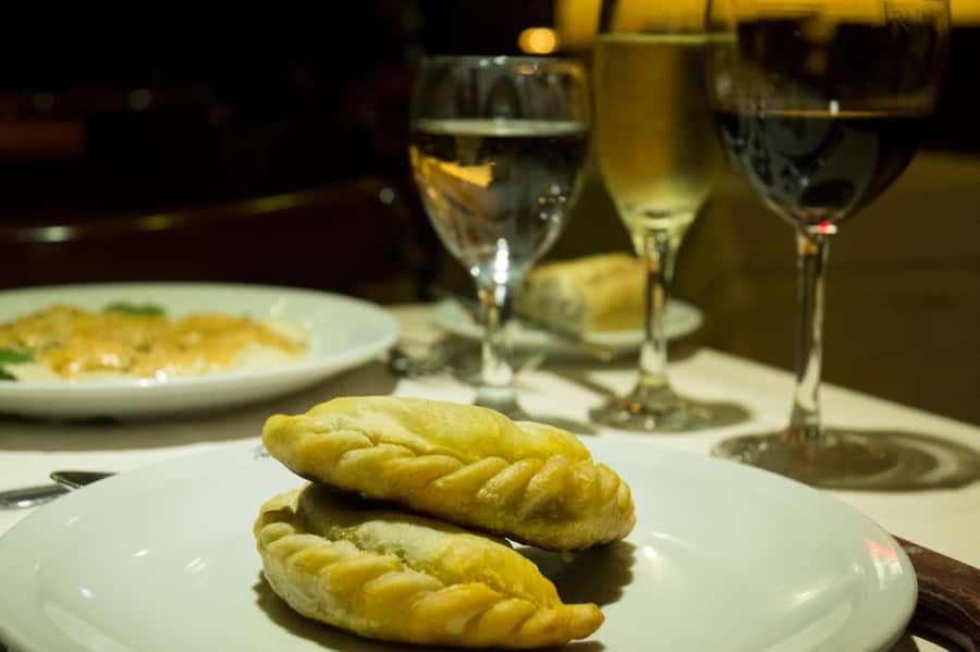BA: Tango Show and Optional Dinner at Esquina Homero Manzi - Seating, lighting, and the room itself