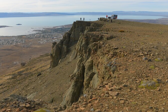 Balconies of Calafate Panoramic views from Huyliche Hill - Guide quality and the English-language question