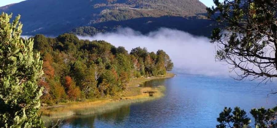 Bariloche: Full-Day El Bolsón and Puelo Lake Tour - Puelo Lake, the quiet payoff