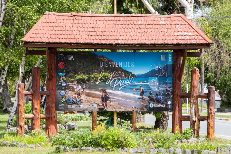 Bariloche: Full-Day El Bolsón and Puelo Lake Tour - How much of the day is spent on the road?