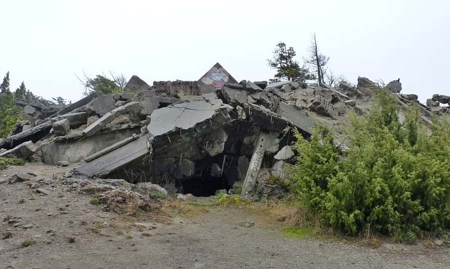 Bariloche: German Immigration and History Walking Tour - The German School and the difference between community and ideology