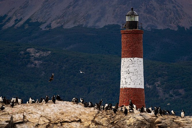 Beagle Channel Navigation with Minitrekking - Leaving Ushuaia for Les Eclaireurs Lighthouse