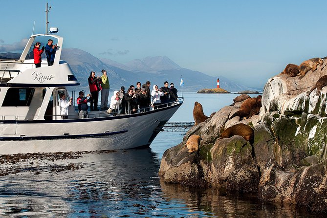 Beagle Channel Navigation with Minitrekking - Bridges Island and the 30-Minute Minitrekking Walk