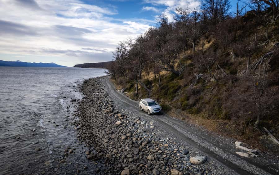 BIG FUEGIAN LAKES OFF-ROAD 4x4 - Leaving Ushuaia for Garibaldi Pass