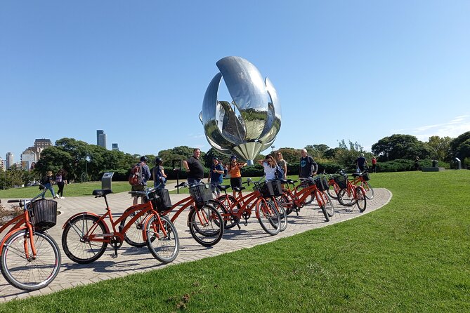 Bike Tour: Buenos Aires to the North - Plaza Francia and the elegant side of Recoleta