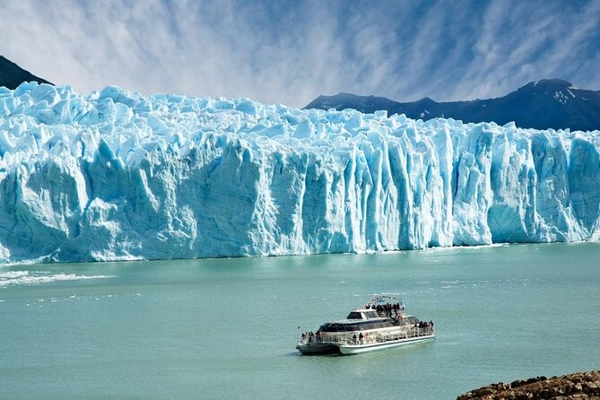 Blue Safari Experience: Hiking and Navigation on Glaciers - Crossing Brazo Rico by boat