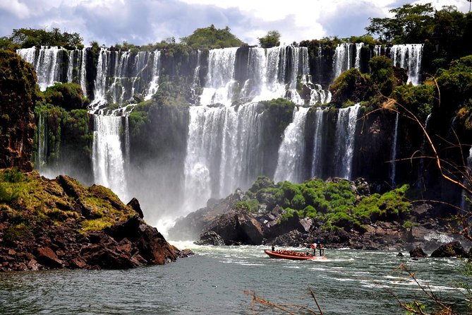 Brazilian Side of Iguazu Falls Half-Day Sightseeing Tour - Crossing into Brazil with your passport