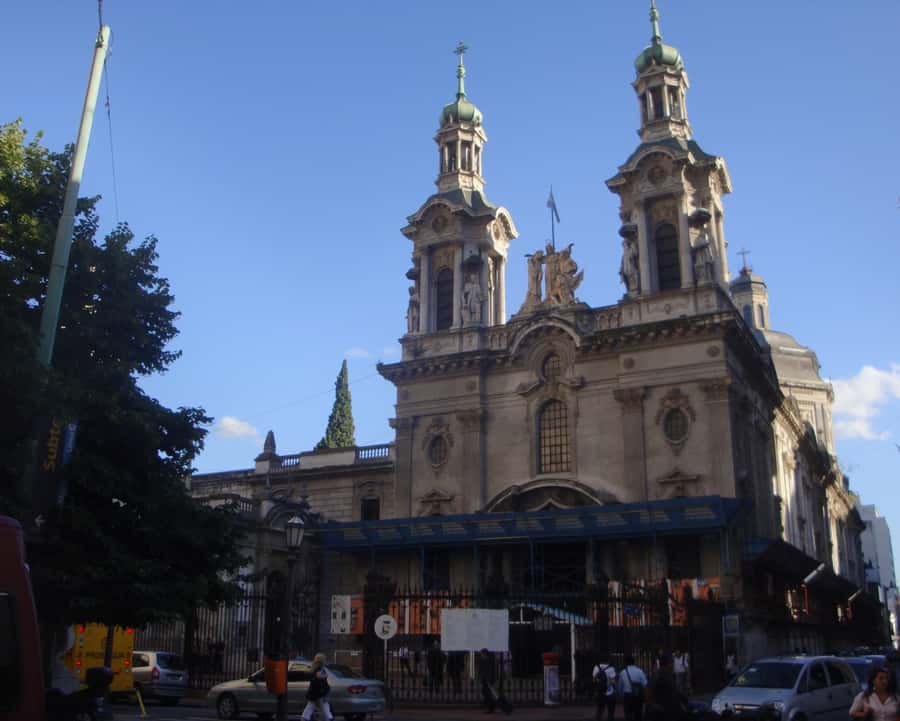 Buenos Aires 3-Hour Small Group Pope Francis Tour - Flores, where the story starts at home