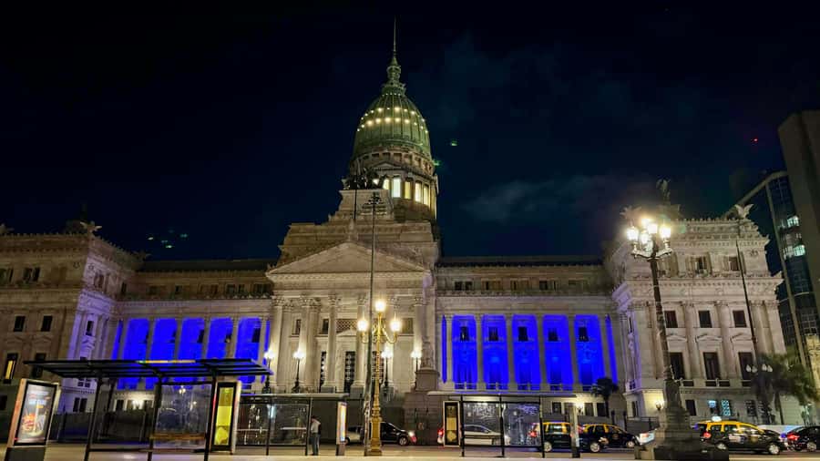 Buenos Aires After Dark: A City Lights & Sunset Experience - Plaza de Mayo and the city center