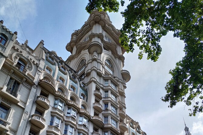 Buenos Aires Architecture Walking Tour - Palacio Barolo: a strong opening for the tour