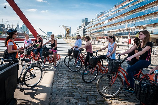 Buenos Aires Bike Tour: North Districts, Recoleta and Palermo - Starting in San Telmo with a beach cruiser