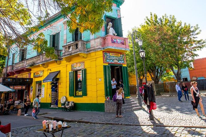 Buenos Aires Bike Tour: San Telmo and La Boca Districts - Plaza de Mayo and Casa Rosada