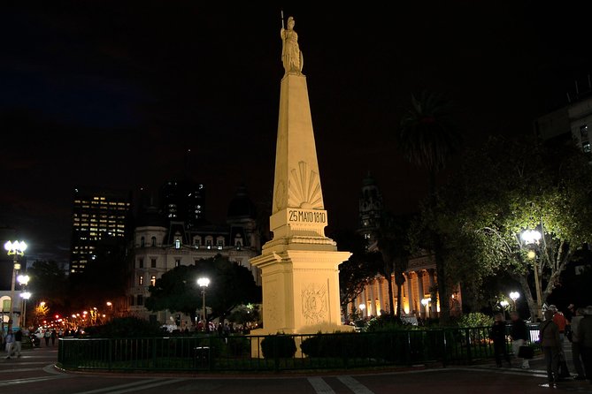 Buenos Aires by Night: Small Group City Tour - Floralis Genérica under the evening lights