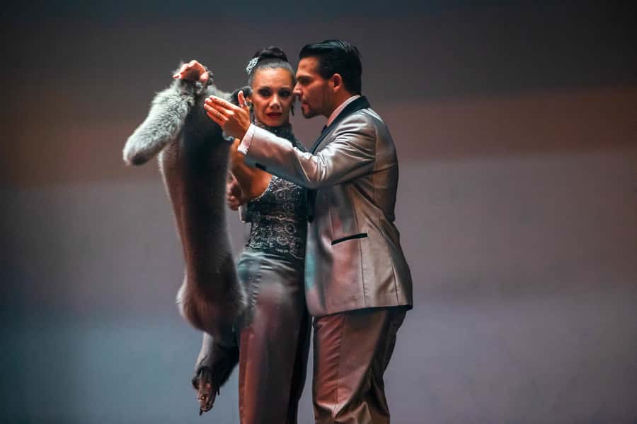 Buenos Aires: Café de Los Angelitos Tango Show & Dinner - Who should choose this tango show?