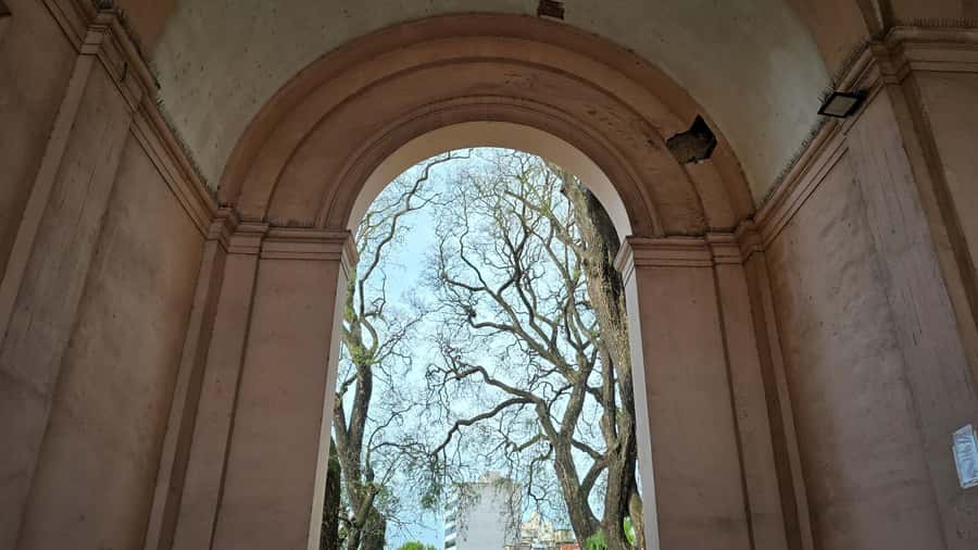 Buenos Aires: Chacarita, The Largest Cemetery In Argentina - Carlos Gardel, tango’s essential stop