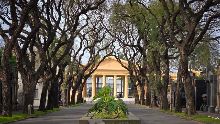 Buenos Aires: Chacarita, The Largest Cemetery In Argentina - Gustavo Cerati and Argentina’s modern music