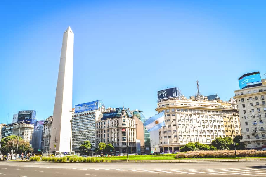 Buenos Aires: City Highlights Guided Tour with Transfer - San Telmo offers atmosphere, but only briefly