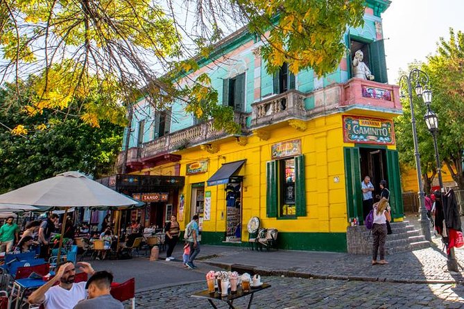 Buenos Aires City Tour by Grupo Summa Argentina - What the guides add to the experience