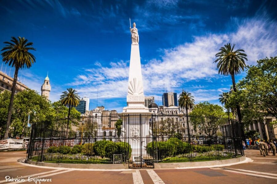 Buenos Aires: City Tour Porteno with Wine Tasting - The civic heart: Cathedral, Casa Rosada, and Cabildo