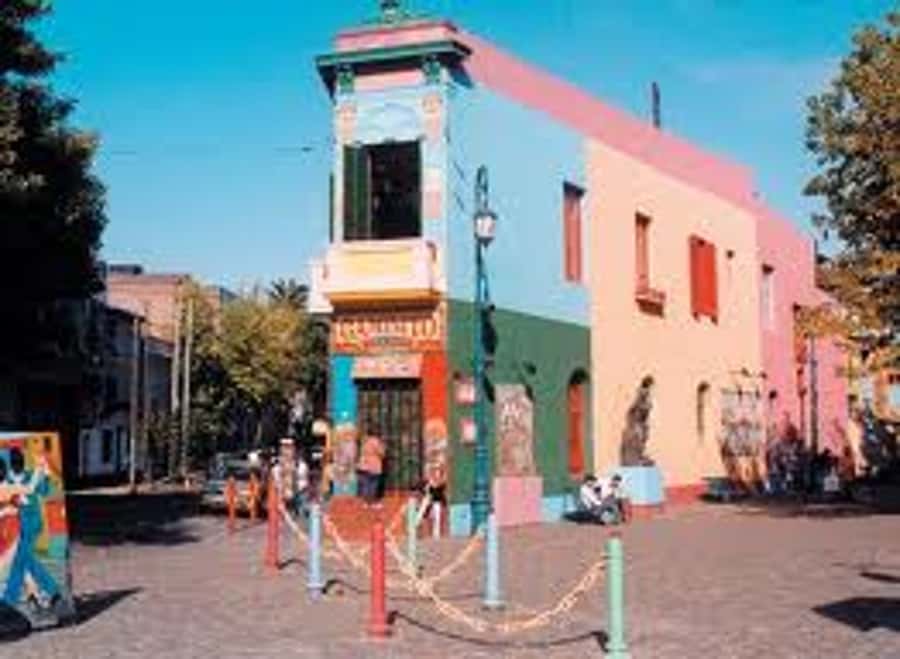 Buenos Aires City Tour with Luxury Lunch - Starting with the Obelisk and central avenues