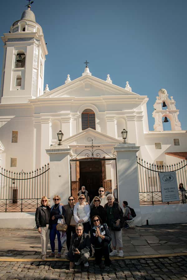 Buenos Aires: Classic Private City Tour - Guides, languages, and the feel of the service