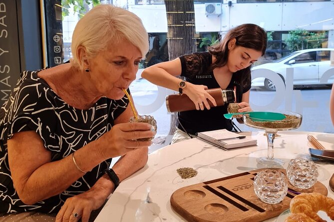 Buenos Aires: Discover Mate - Masterclass with Argentine Pastry - Preparing the mate correctly