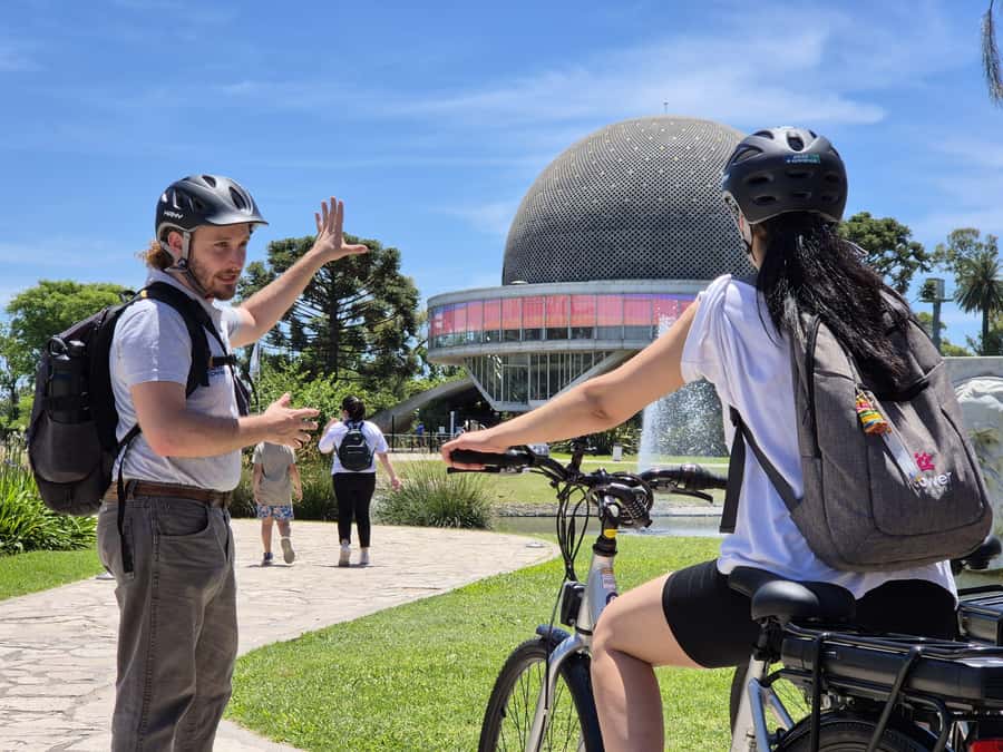 Buenos Aires: E-Bike Tour in the North Circuit of Buenos Aires - From the city center toward Palermo’s open spaces