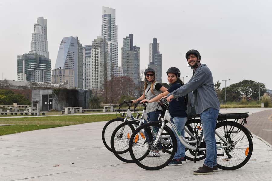 Buenos Aires: E-Bike Tour in the South Circuit of Buenos Aires - San Telmo, Plaza Dorrego, and the city’s older edges