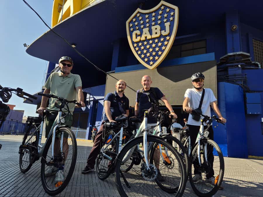 Buenos Aires: E-Bike Tour in the South Circuit of Buenos Aires - Plaza de Mayo and the heart of Monserrat