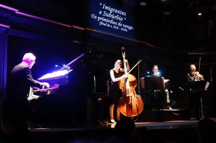 Buenos Aires: El Querandí Tango Show with Optional Dinner - What the performance does well