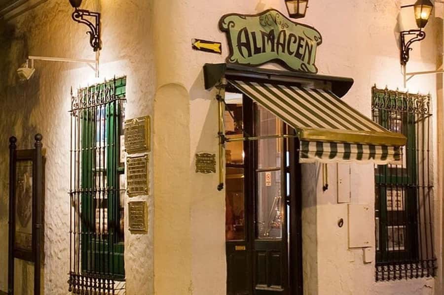 Buenos Aires: El Viejo Almacen Tango Show & optional Dinner - The tango performance and live music