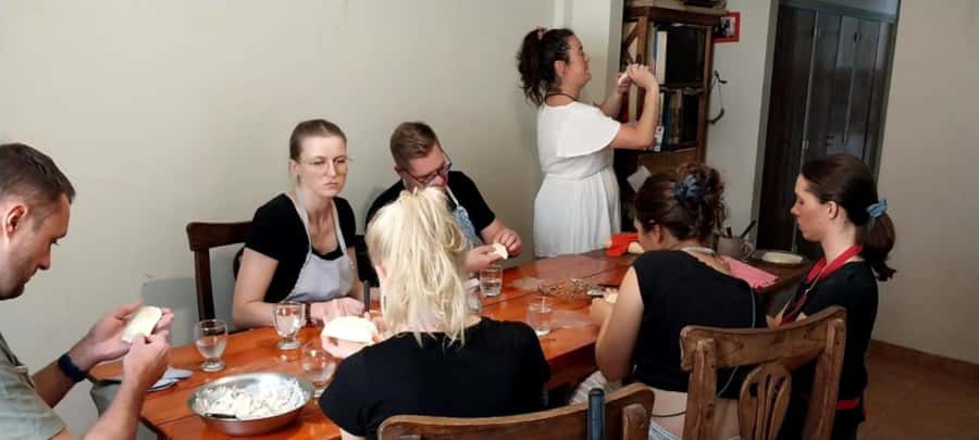 Buenos Aires: Empanadas and Alfajores Guided Cooking Class - Learning the Argentine repulgue