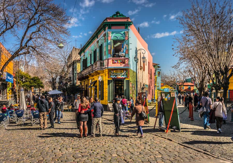 Buenos Aires: Half-Day Sightseeing Tour with 2 Stops - Plaza de Mayo, where Buenos Aires tells its national story